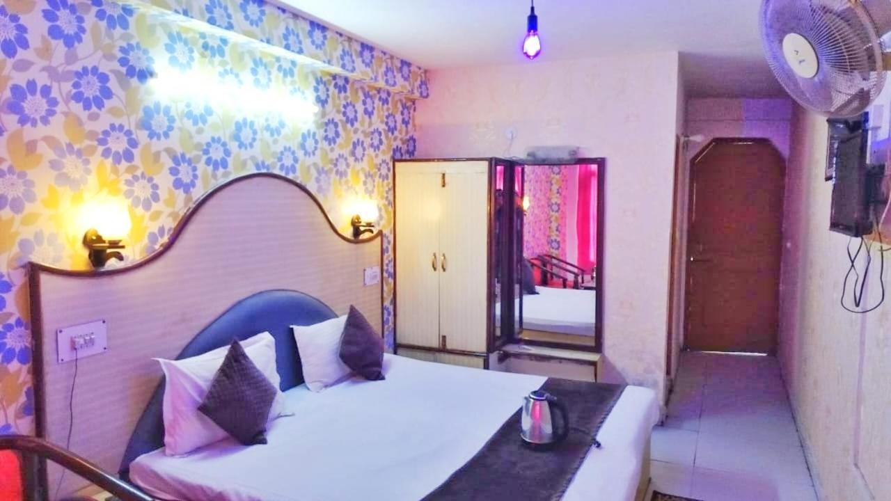 Hotel Gilbert Mountain View Manāli Kültér fotó