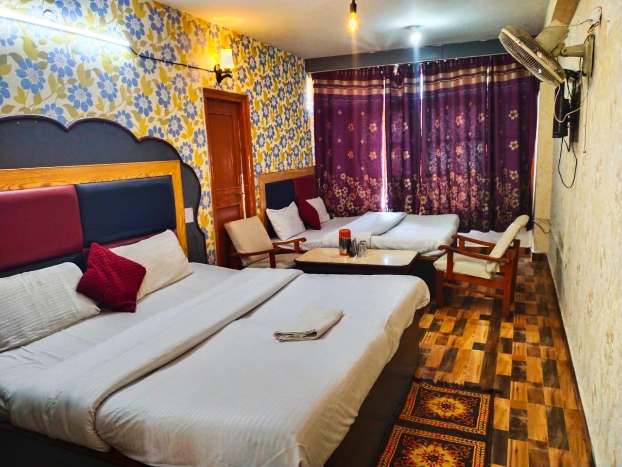 Hotel Gilbert Mountain View Manāli Kültér fotó