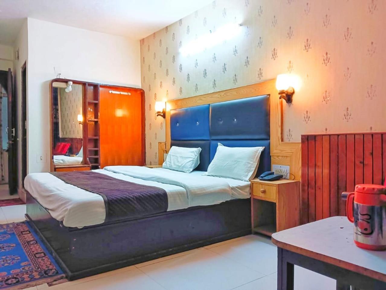 Hotel Gilbert Mountain View Manāli Kültér fotó